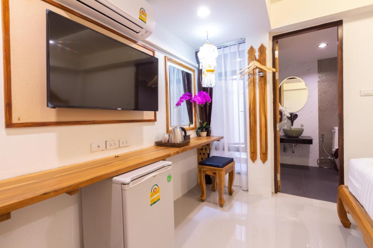 Anumat Premium Budget Hotel Τσιάνγκ Μάι Εξωτερικό φωτογραφία